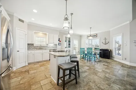 519 Westerly Drive Tiki Island TX 77554