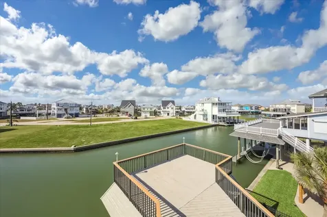 519 Westerly Drive Tiki Island TX 77554