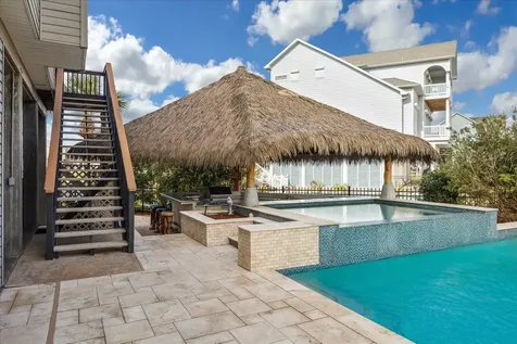 519 Westerly Drive Tiki Island TX 77554
