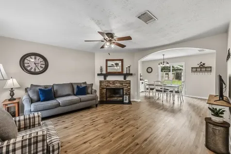 7818 Mary Katheryns Crossing Conroe TX 77304