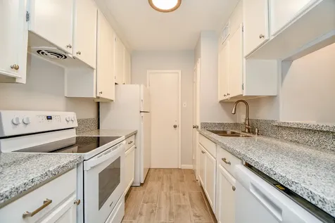 2822 Briarhurst Drive 43 Houston TX 77057