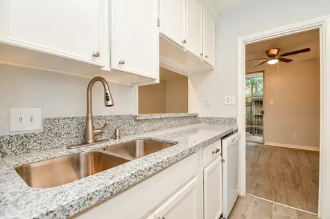2822 Briarhurst Drive 43 Houston TX 77057