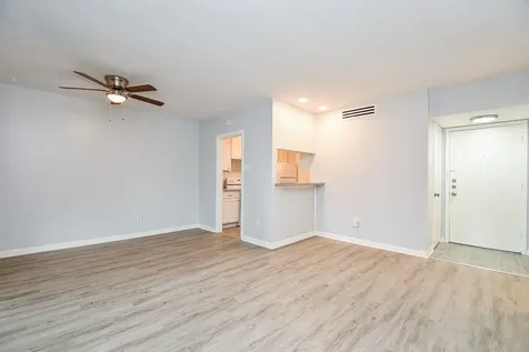 2822 Briarhurst Drive 43 Houston TX 77057