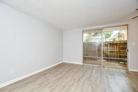 2822 Briarhurst Drive 43 Houston TX 77057