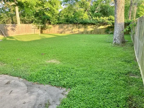 324 Acacia Street Lake Jackson TX 77566