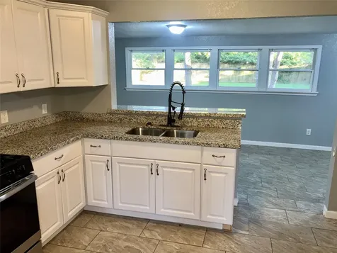 324 Acacia Street Lake Jackson TX 77566