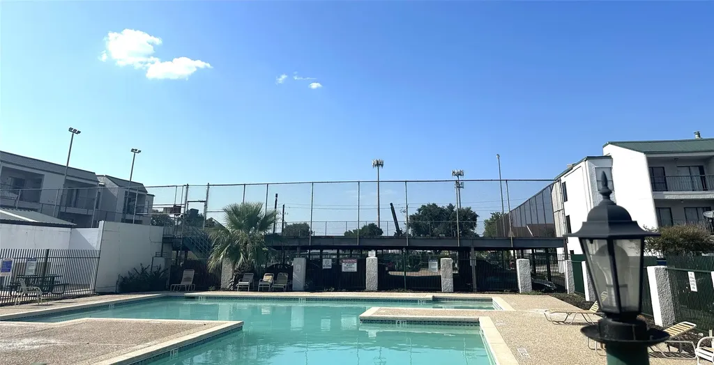 2824 S Bartell Drive Houston TX 77054