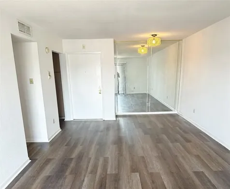 2824 S Bartell Drive Houston TX 77054