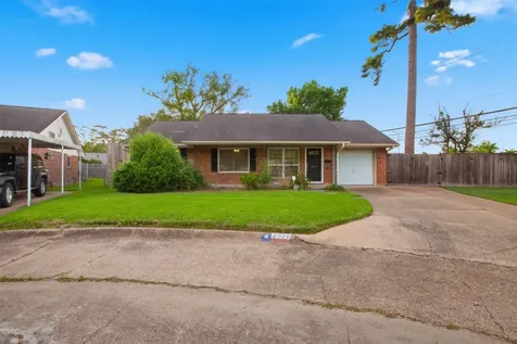 3019 Stally Street Houston TX 77092