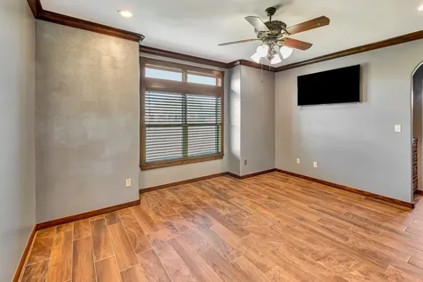 121 Spring Ridge Victoria TX 77904