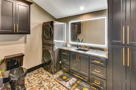 121 Spring Ridge Victoria TX 77904
