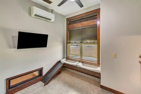 121 Spring Ridge Victoria TX 77904