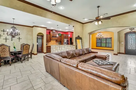 121 Spring Ridge Victoria TX 77904