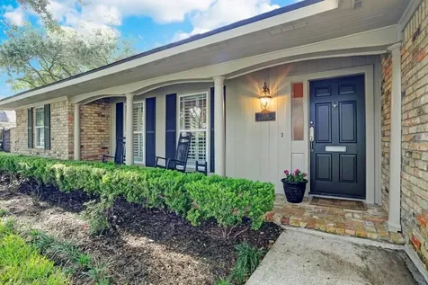 7506 Creekwood Drive Houston TX 77063