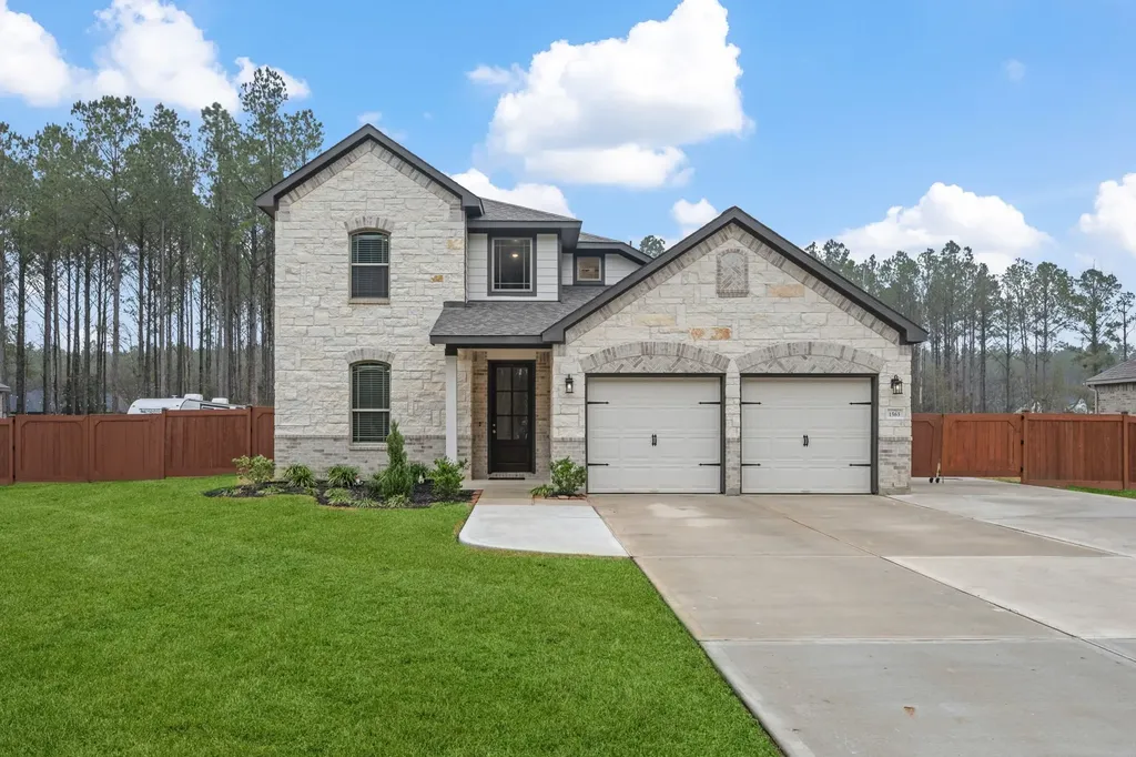 1563 Road 66114 Dayton TX 77535