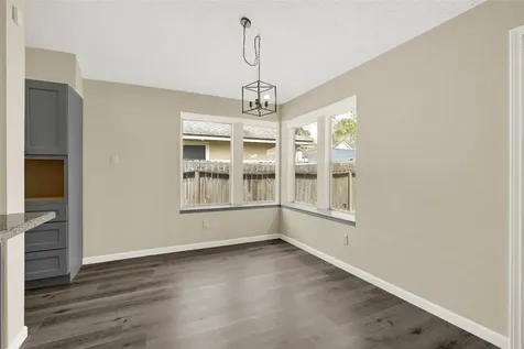 5306 Shady Gardens Drive Houston TX 77339