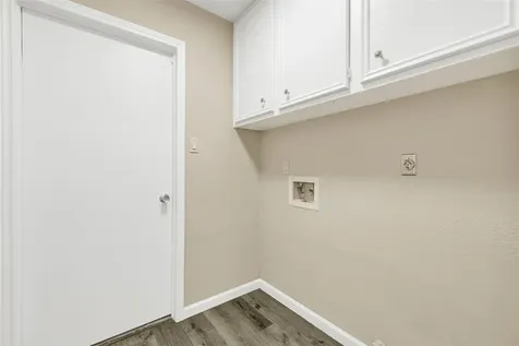5306 Shady Gardens Drive Houston TX 77339