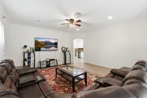 3140 Winding Way Huntsville TX 77340
