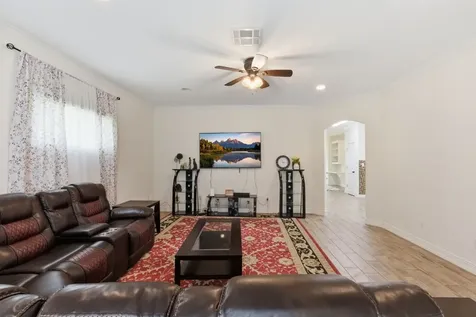 3140 Winding Way Huntsville TX 77340