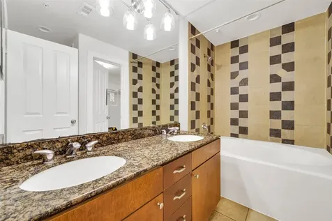 2216 Chenevert Street 6 Houston TX 77003