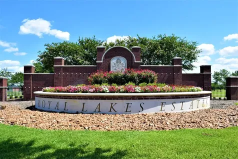 8906 Majesty Lane Richmond TX 77469