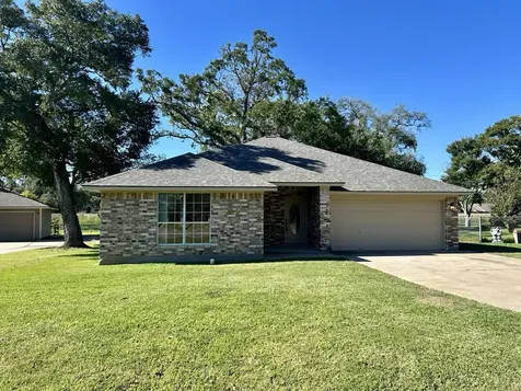 216 Sleepy Hollow Drive Lake Jackson TX 77566