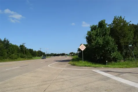 2304 Old Road Friendswood TX 77546