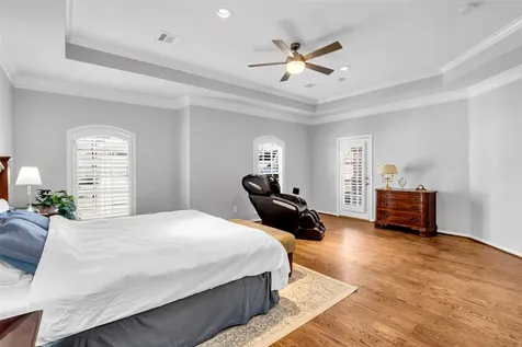 41 Wynden Oaks Drive Houston TX 77056