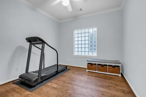 41 Wynden Oaks Drive Houston TX 77056