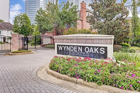 41 Wynden Oaks Drive Houston TX 77056