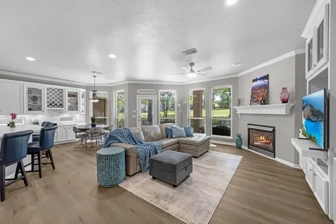 114 Winthrop Harbor S Montgomery TX 77356