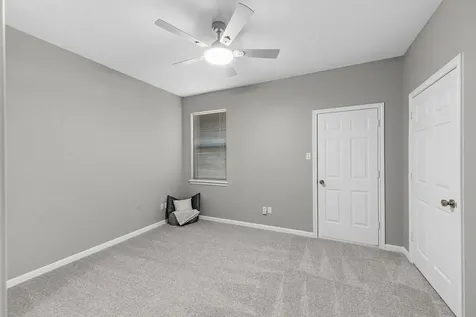 114 Winthrop Harbor S Montgomery TX 77356