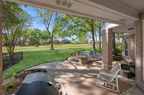 114 Winthrop Harbor S Montgomery TX 77356