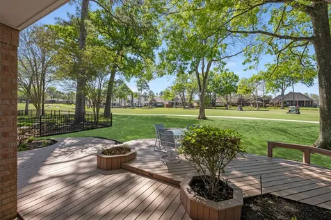 114 Winthrop Harbor S Montgomery TX 77356