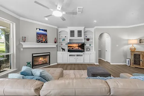 114 Winthrop Harbor S Montgomery TX 77356