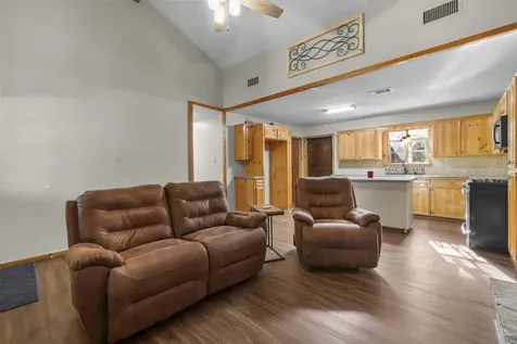 17354 Fm 350 N Moscow TX 75960