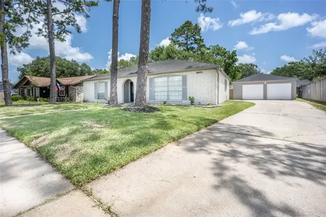 15802 Edenvale Street Friendswood TX 77546