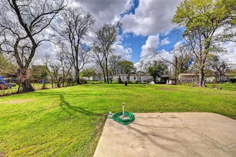 8119 Yale Street Houston TX 77037