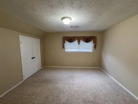 229 Hickory Drive Huntsville TX 77340