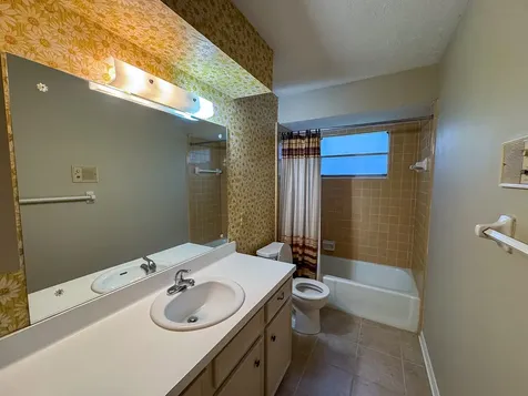 229 Hickory Drive Huntsville TX 77340