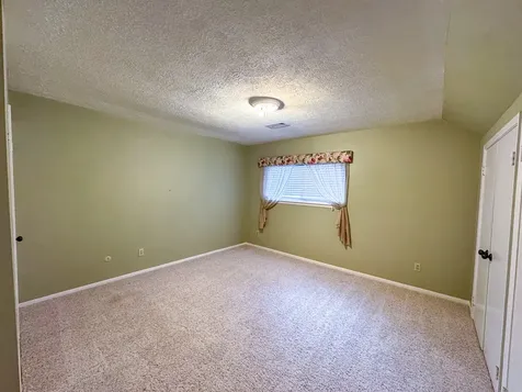 229 Hickory Drive Huntsville TX 77340