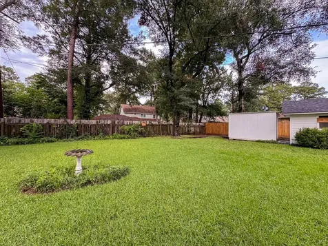 229 Hickory Drive Huntsville TX 77340