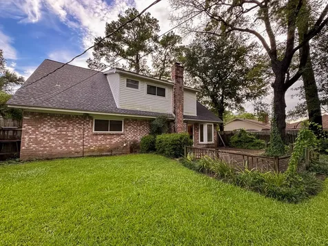 229 Hickory Drive Huntsville TX 77340