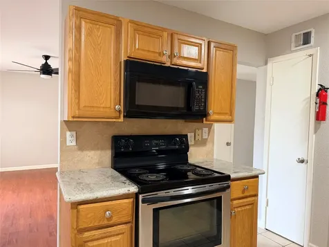 2102 5th Avenue N 3 Texas City TX 77590