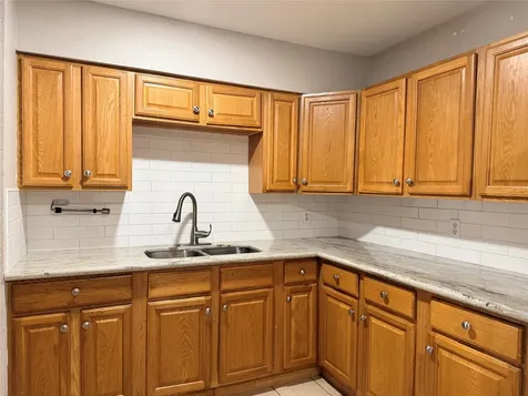 2102 5th Avenue N 3 Texas City TX 77590