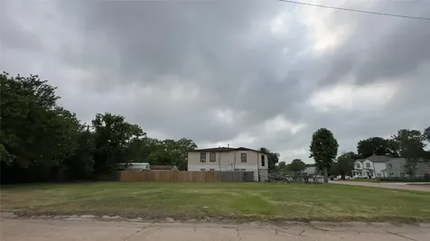 1101 5th Avenue N Texas City TX 77590