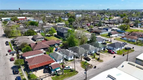 2916 Chapman Street Houston TX 77009