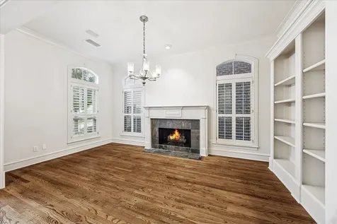 5823 Augusta Court Houston TX 77057