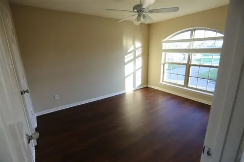 3327 Summerwood Lane Pearland TX 77584
