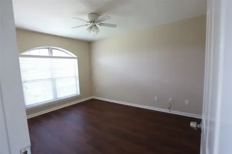 3327 Summerwood Lane Pearland TX 77584